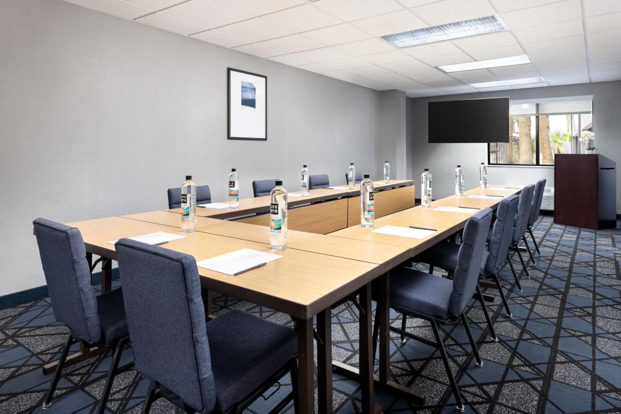 Courtyard By Marriott Las Vegas Stadium Area Luaran gambar